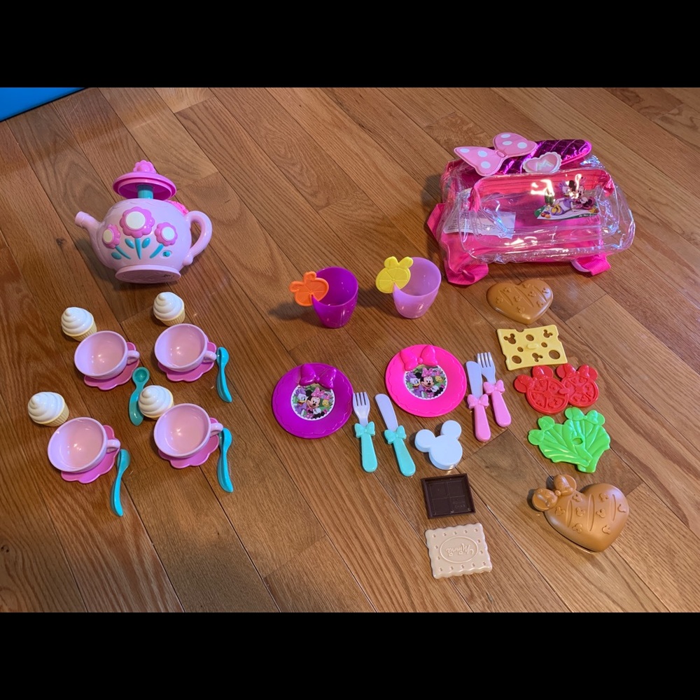 ☀️ SOLD ☀️Tea & Picnic Playsets